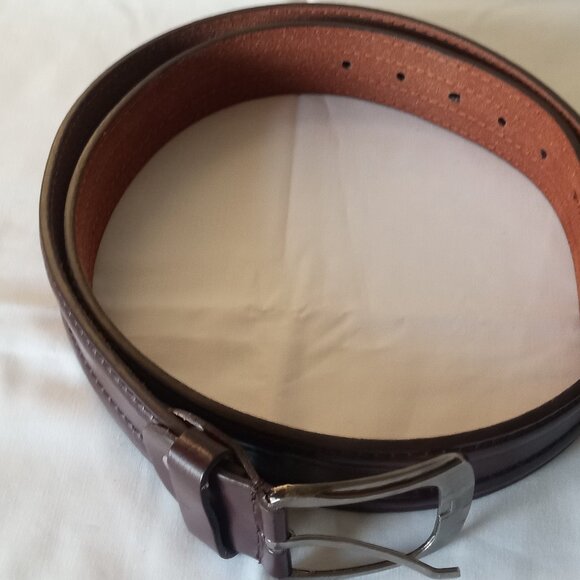 Genuine Leather Belt Size 40-42 Width 1.5" for Men Excellent Condition Brown - Picture 2 of 4